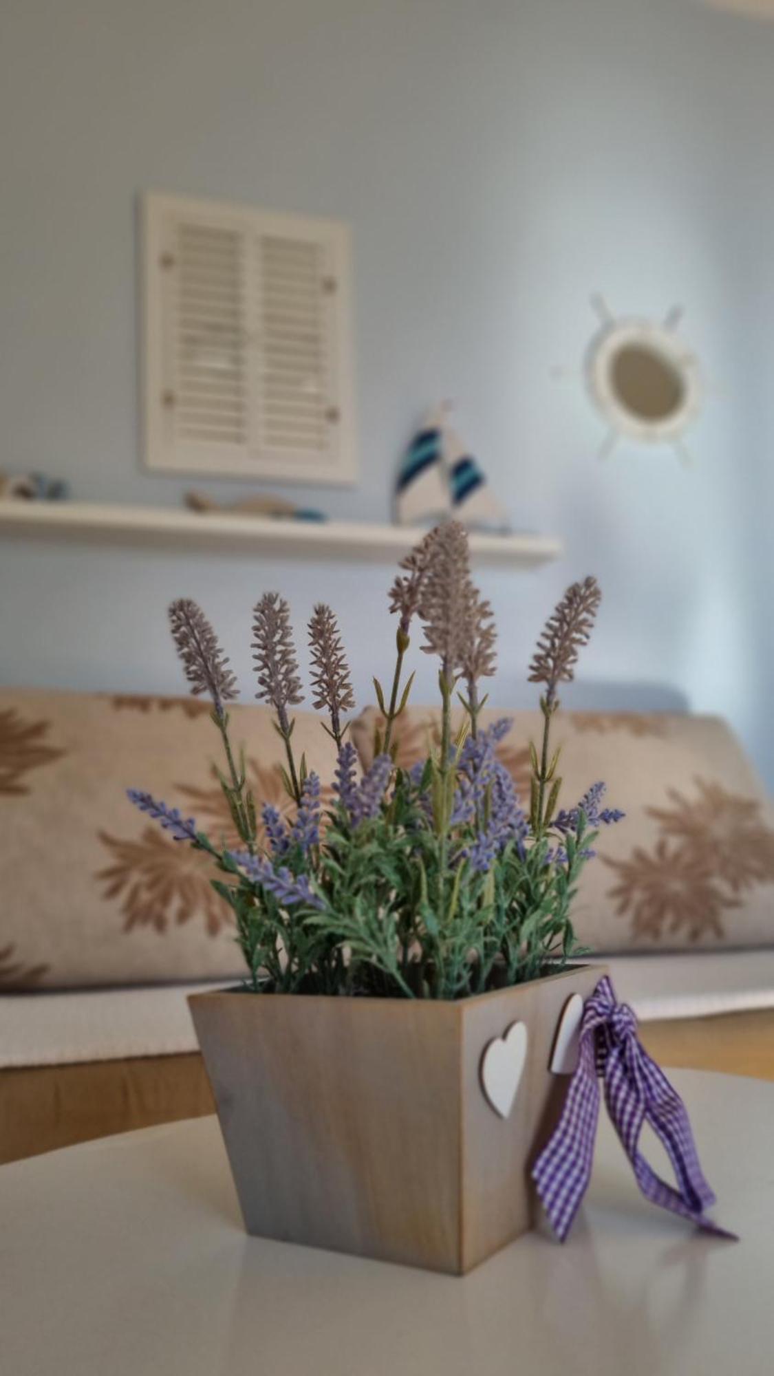 Apartment With Direct Sea View, Free Parking And Close To Beaches And Promenade Ловран Экстерьер фото